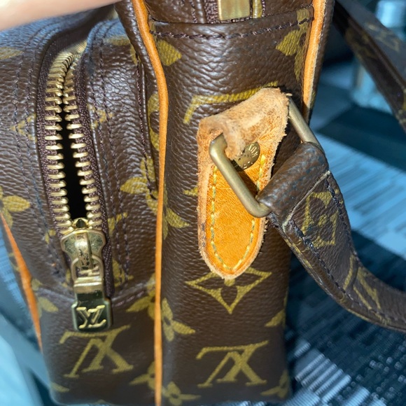 Authentic LV Amazone Monogram Leather Crossbody - Picture 4 of 8